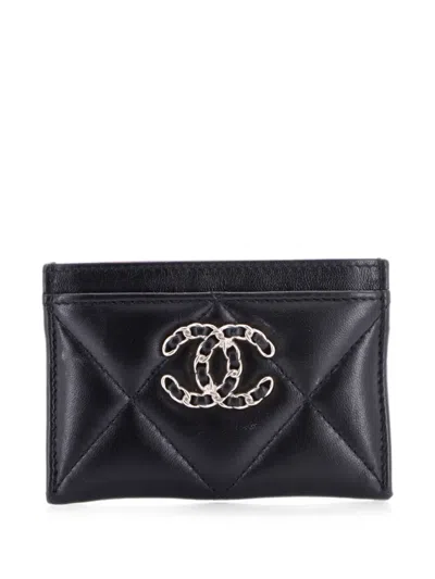 Pre-owned Chanel 19 Quilted Leather Card Holder In Black