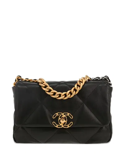 Pre-owned Chanel 19 Quilted Leather Shoulder Bag In Black