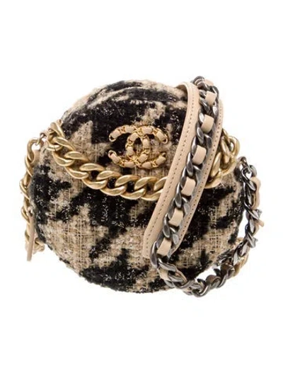 Pre-owned Chanel 19 Round Clutch W/ Chain In Neutral