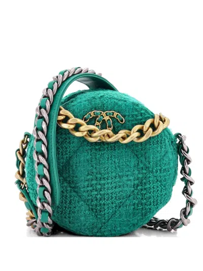 Pre-owned Chanel 19 Round Clutch With Chain And Coin Purse Quilted Tweed And Lambskin Crossbody Bag In Green