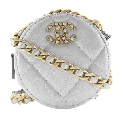 Pre-owned Chanel 19 Round Clutch With Chain Quilted Leather Silver Calfskin Shoulder Bag Bag ()