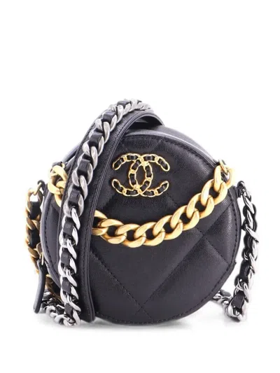 Pre-owned Chanel 19 Round With Chain Quilted Leather Clutch Bag In Black