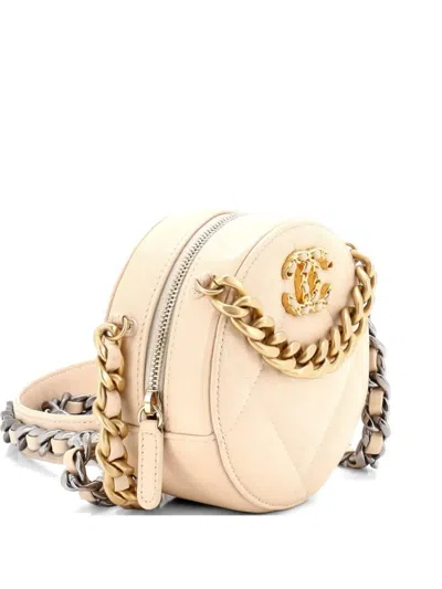 Pre-owned Chanel 19 Round With Chain Quilted Leather Clutch Bag In Neutral