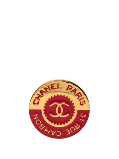 Pre-owned Chanel 1950-1970 Cc Gold Plated Enamel Round Pin Brooch Costume Brooch