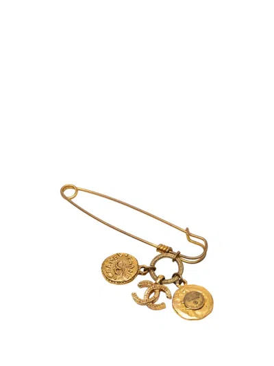 Pre-owned Chanel 1950-1970 Cc Gold Plated Medallion And Charms Safety Pin Brooch Costume Brooch