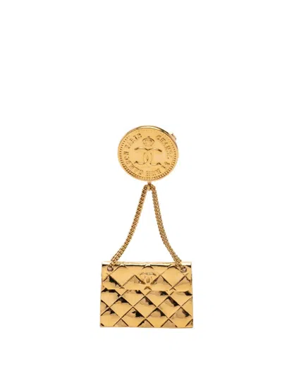 Pre-owned Chanel 1950-1970 Cc Gold Plated Quilted Flap Bag Medallion Brooch Costume Brooch