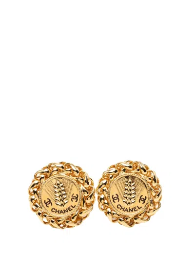 Pre-owned Chanel 1950-1970 Cc Gold Plated Wheat Medallion Clip On Earrings Costume Earrings