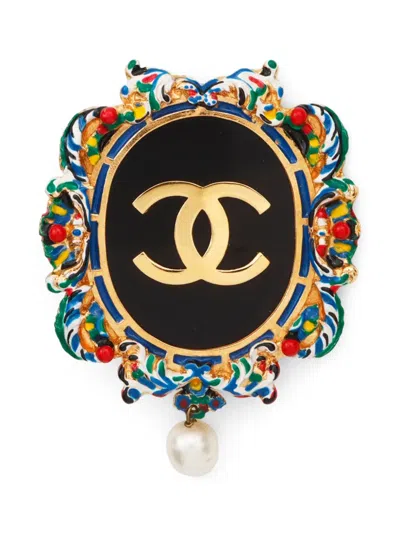 Pre-owned Chanel 1960s Cc Brooch In Gold