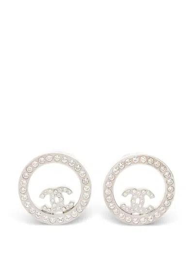 Pre-owned Chanel 1966-1968 Coco Mark Round Earrings In Silver