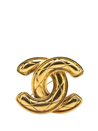 Pre-owned Chanel 1970-1980 Cc Gold Plated Quilted Brooch Costume Brooch