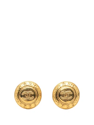 Pre-owned Chanel 1970-1980 Cc Gold Plated Round Clip On Earrings Costume Earrings