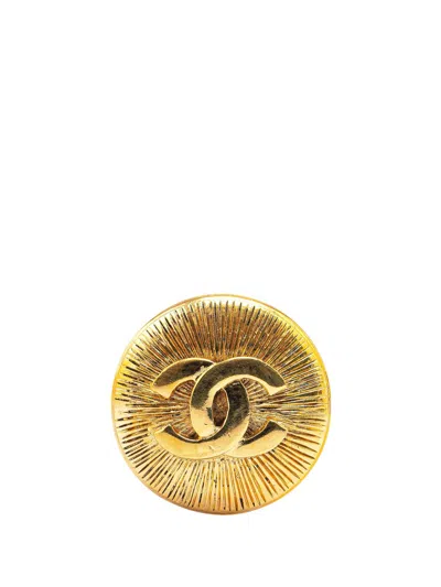 Pre-owned Chanel 1970-1980 Gold Plated Cc Brooch Costume Brooch