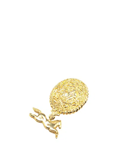 Pre-owned Chanel 1970-1980 Gold Plated Cc Horsetop Brooch Costume Brooch