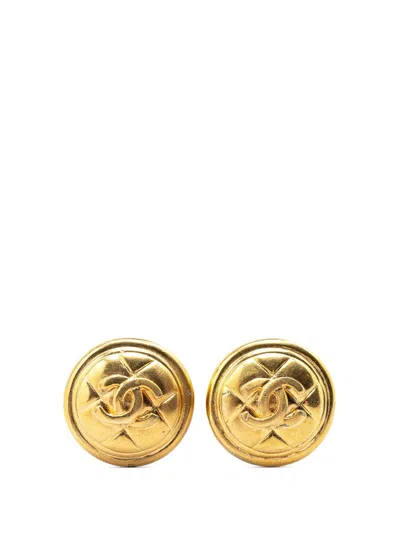 Pre-owned Chanel 1970-1980 Gold Plated Cc Quilted Clip On Earrings Costume Earrings