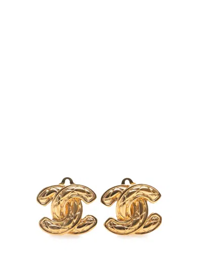 Pre-owned Chanel 1970-1980 Gold Plated Cc Quilted Clip On Earrings Costume Earrings
