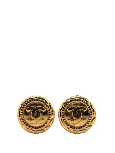 Pre-owned Chanel 1970-1980 Gold Plated Cc Round Clip On Earrings Costume Earrings