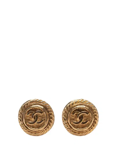 Pre-owned Chanel 1970-1980 Gold Plated Cc Round Clip On Earrings Costume Earrings