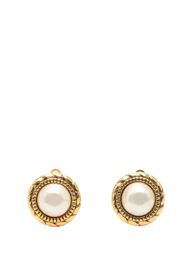 Pre-owned Chanel 1970-1980 Gold Plated Faux Pearl Round Clip On Earrings Costume Earrings In White
