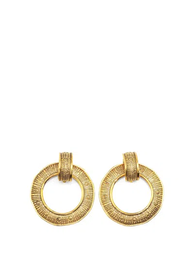 Pre-owned Chanel 1970-1980 Gold Plated Round Drop Clip On Earrings Costume Earrings