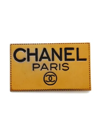 Pre-owned Chanel 1970-1980s Logo Plate Brooch In Gold