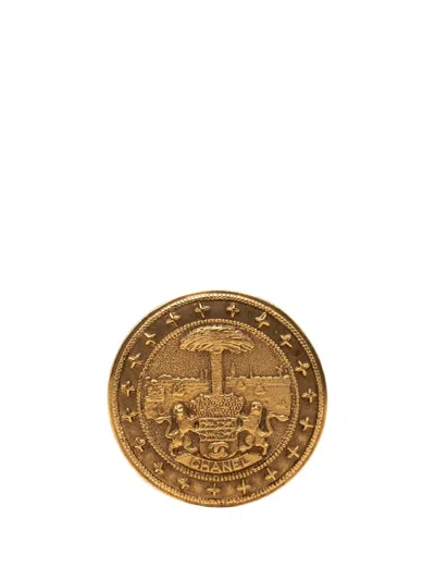 Pre-owned Chanel 1970-1980 Cc Gold Plated Lion Crest Medallion Brooch Costume Brooch