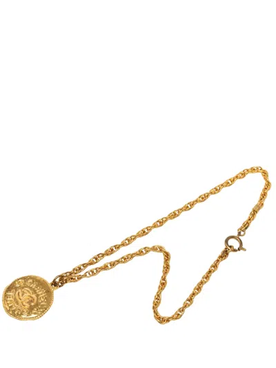 Pre-owned Chanel 1970-1980 Cc Gold Plated Medallion Pendant Necklace Costume Necklace