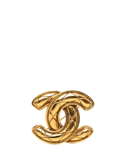 Pre-owned Chanel 1970-1980 Cc Gold Plated Quilted Brooch Costume Brooch