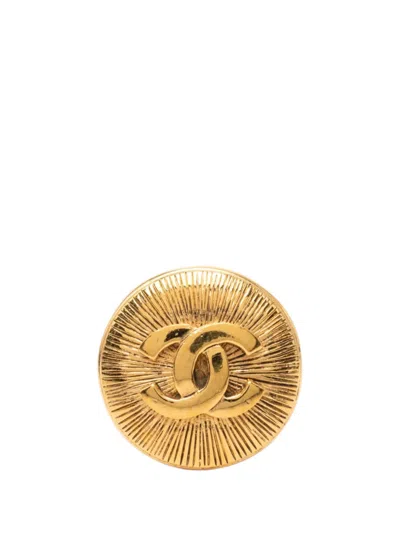 Pre-owned Chanel 1970-1980 Cc Gold Plated Sunburst Round Pin Brooch Costume Brooch