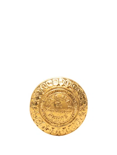Pre-owned Chanel 1970-1980 Gold Plated 31 Rue Cambon Medallion Brooch Costume Brooch