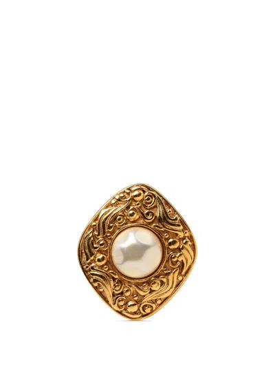 Pre-owned Chanel 1970-1980 Gold Plated Baroque Faux Pearl Brooch Costume Brooch