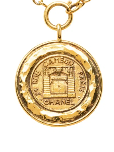 Pre-owned Chanel 1970-1980 Gold Plated Rue Cambon Medallion Pendant Necklace Costume Necklace