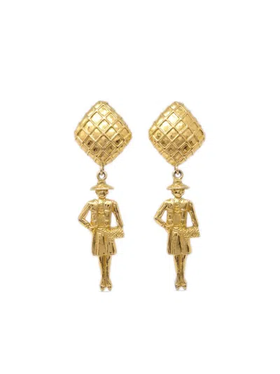 Pre-owned Chanel 1980-1990 Diamond-shaped Mademoiselle Clip-on Earrings In Gold