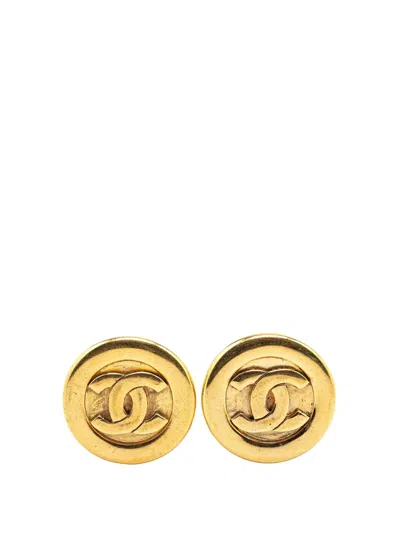 Pre-owned Chanel 1980-1990 Gold Plated Cc Clip On Earrings Costume Earrings