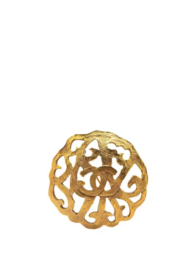 Pre-owned Chanel 1980-1990 Gold Plated Cc Filigree Brooch Costume Brooch
