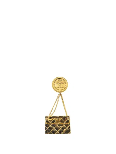 Pre-owned Chanel 1980-1990 Gold Plated Cc Quilted Flap Bag Costume Brooch