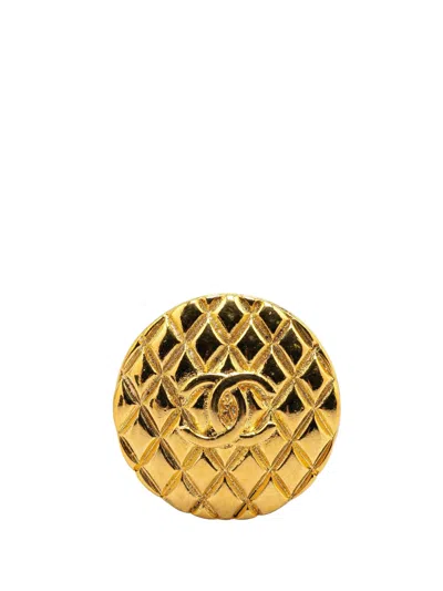 Pre-owned Chanel 1980-1990 Gold Plated Cc Quilted Round Brooch Costume Brooch