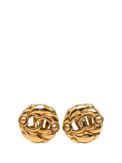 Pre-owned Chanel 1980-1990 Gold Plated Cc Round Clip On Earrings Costume Earrings