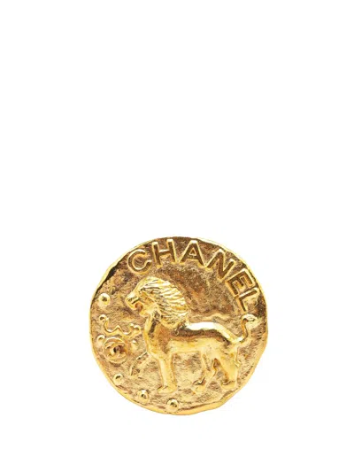 Pre-owned Chanel 1980-1990 Gold Plated Cc Round Lion Brooch Costume Brooch