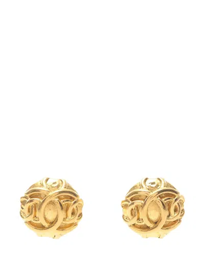Pre-owned Chanel 1980-1990 Gold Plated Overlapping Cc Round Clip On Earrings Costume Earrings