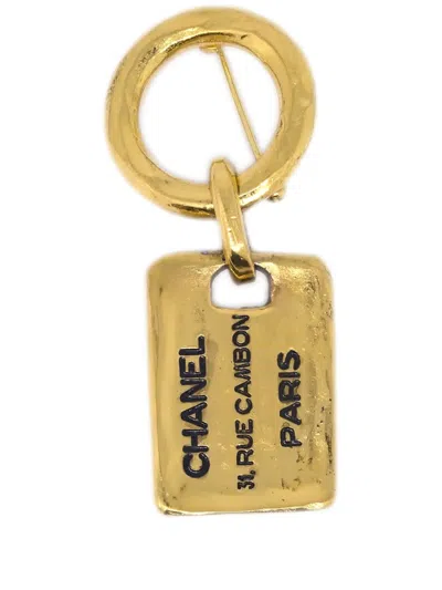 Pre-owned Chanel 1980-1990 Rue Cambon Plate Brooch In 金色