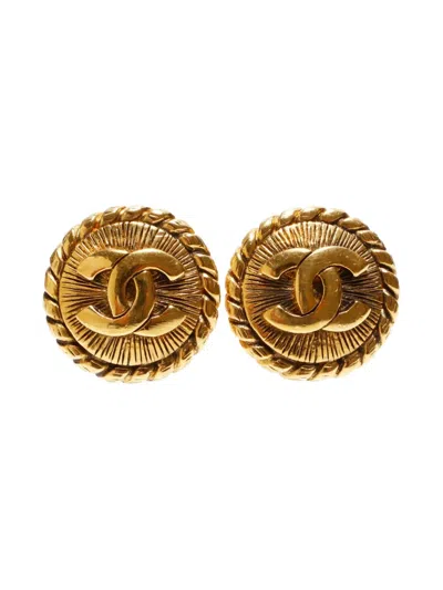 Pre-owned Chanel 1980-1990s Interlocking Cc Earrings In Gold