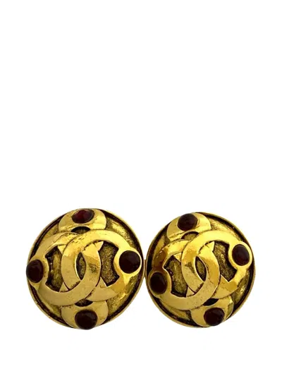 Pre-owned Chanel 1980-1990 Cc Gold Plated Gripoix Round Clip On Earrings Costume Earrings In Red