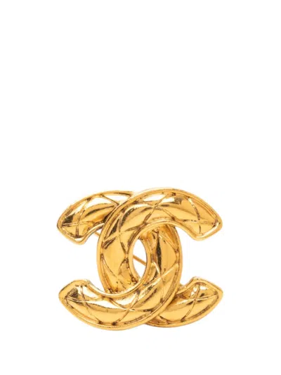 Pre-owned Chanel 1980-1990 Cc Gold Plated Quilted Brooch Costume Brooch