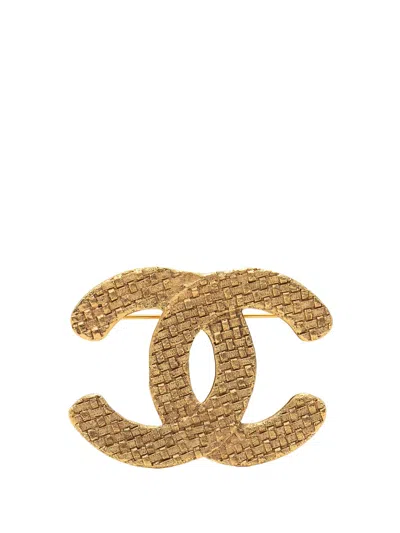 Pre-owned Chanel 1980-1990 Cc Gold Plated Quilted Diamond Brooch Costume Brooch