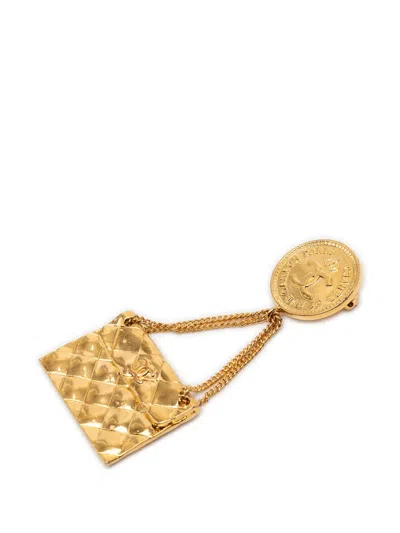 Pre-owned Chanel 1980-1990 Cc Gold Plated Quilted Flap Bag Medallion Brooch Costume Brooch