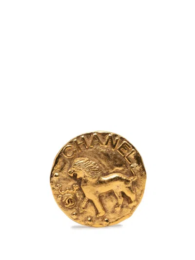 Pre-owned Chanel 1980-1990 Cc Gold Plated Round Lion Brooch Costume Brooch