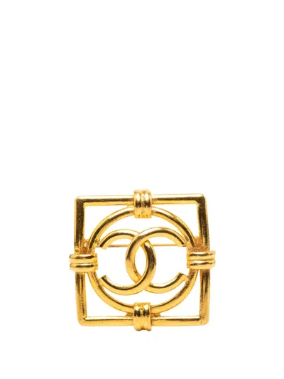 Pre-owned Chanel 1980-1990 Cc Gold Plated Square Brooch Costume Brooch