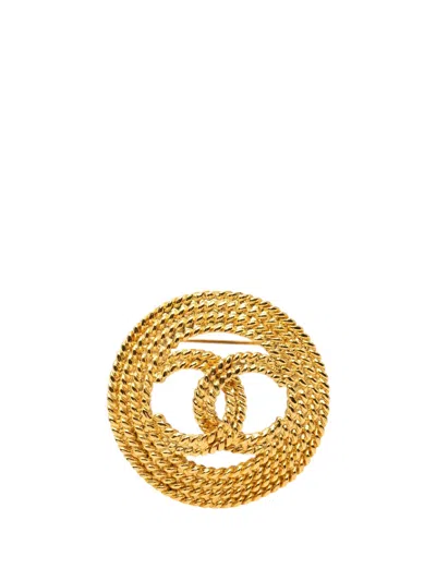 Pre-owned Chanel 1980-1990 Gold Plated Round Rope Cc Brooch Costume Brooch