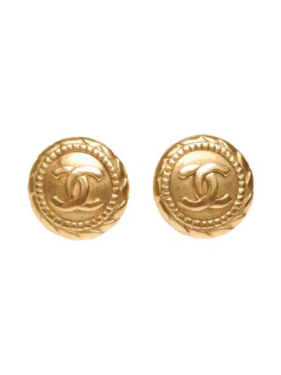 Pre-owned Chanel 1980s  Cc Mark Clip-on Earrings In Gold