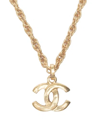 Pre-owned Chanel 1980s Channel Cc Mark Necklace In Gold